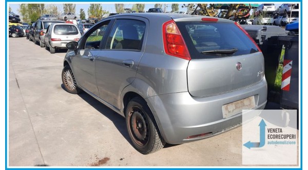 FIAT GRANDE PUNTO 2Y del 2008 parti usate e ricambi