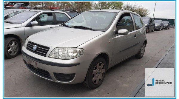 FIAT PUNTO 2U del 2004 parti usate e ricambi - Tipo Motore 188A4000