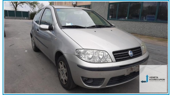 FIAT PUNTO 2U del 2004 parti usate e ricambi - Tipo Motore 188A4000