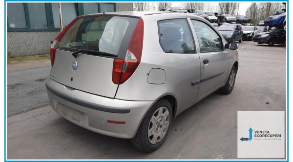 FIAT PUNTO 2U del 2004 parti usate e ricambi - Tipo Motore 188A4000