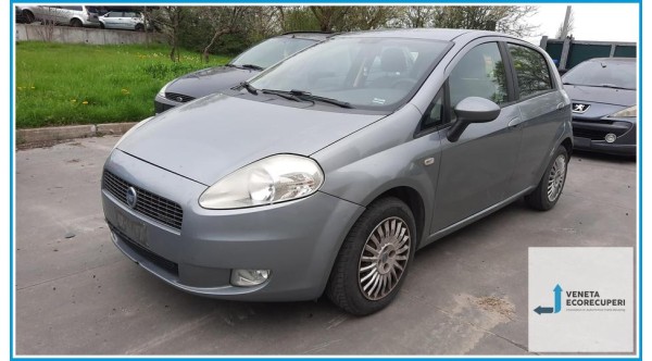 FIAT GRANDE PUNTO 2Y del 2006 parti usate e ricambi - Tipo Motore 199A2000