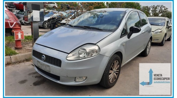 FIAT GRANDE PUNTO 2Y del 2006 parti usate e ricambi