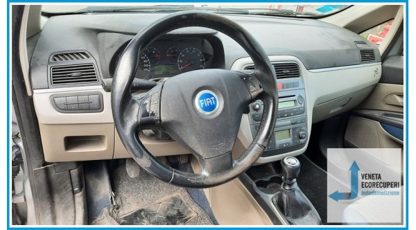 FIAT GRANDE PUNTO 2Y del 2006 parti usate e ricambi