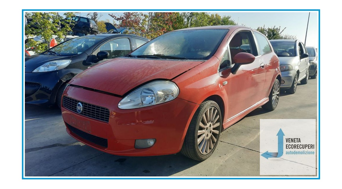 FIAT GRANDE PUNTO 2Y del 2006 parti usate e ricambi