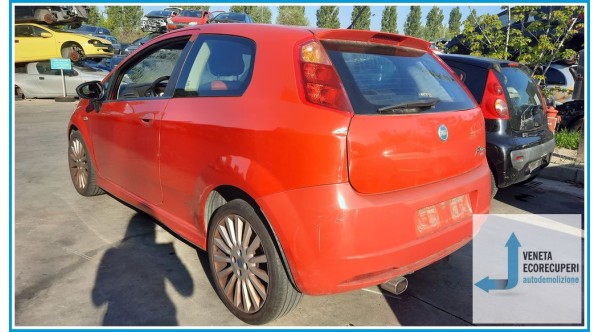 FIAT GRANDE PUNTO 2Y del 2006 parti usate e ricambi