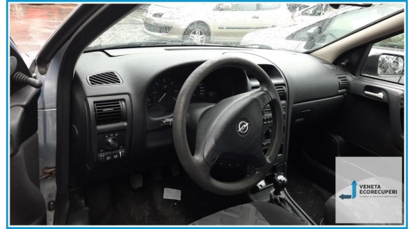 OPEL ASTRA T98 del 2000 parti usate e ricambi - Tipo Motore Y17DT