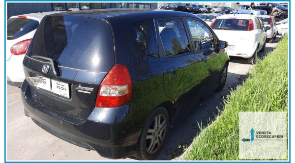 HONDA JAZZ 1a Serie  del 2005 parti usate e ricambi - Tipo Motore L13A1