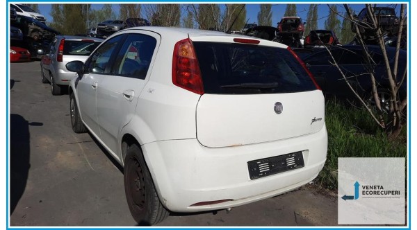 FIAT GRANDE PUNTO 4C del 2009 parti usate e ricambi - Tipo Motore 350A1000