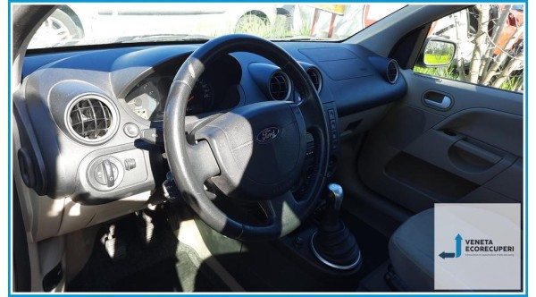 FORD FIESTA CBK del 2002 parti usate e ricambi - Tipo Motore FXJA