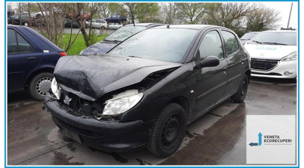 PEUGEOT 206  del 2006 parti usate e ricambi - Tipo Motore KFU