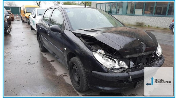 PEUGEOT 206  del 2006 parti usate e ricambi - Tipo Motore KFU
