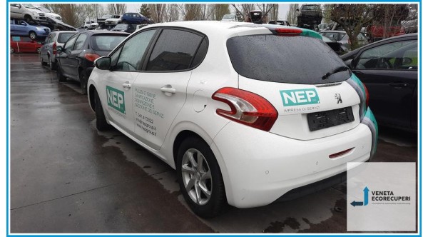 PEUGEOT 208  del 2013 parti usate e ricambi - Tipo Motore 8H01
