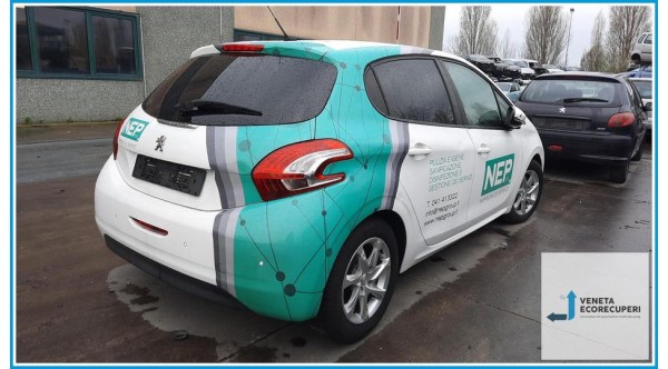 PEUGEOT 208  del 2013 parti usate e ricambi - Tipo Motore 8H01