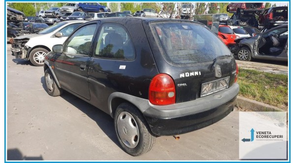 OPEL CORSA S93 del 2000 parti usate e ricambi - Tipo Motore X12XE