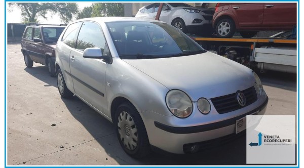 VOLKSWAGEN POLO 9N del 2002 parti usate e ricambi - Tipo Motore AZQ
