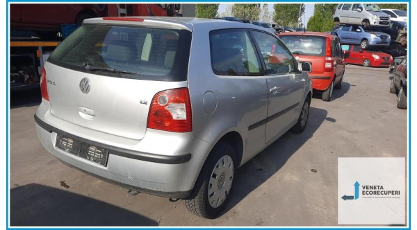 VOLKSWAGEN POLO 9N del 2002 parti usate e ricambi - Tipo Motore AZQ