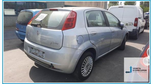 FIAT GRANDE PUNTO 2Y del 2007 parti usate e ricambi - Tipo Motore 199A4000