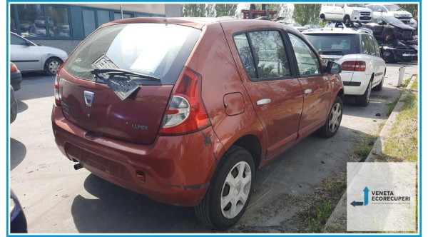 DACIA SANDERO  del 2009 parti usate e ricambi - Tipo Motore K7JA7