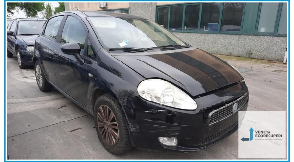 FIAT GRANDE PUNTO 2Y del 2007 parti usate e ricambi - Tipo Motore 199A4000