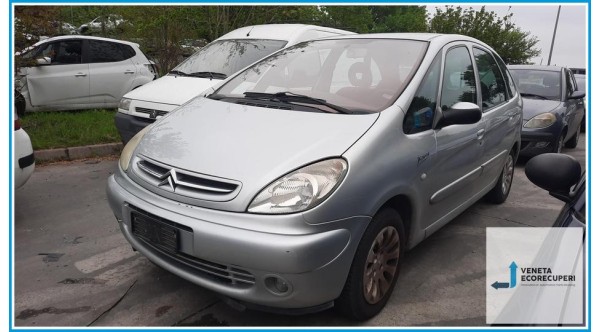 CITROEN XSARA PICASSO  del 2003 parti usate e ricambi - Tipo Motore RHY