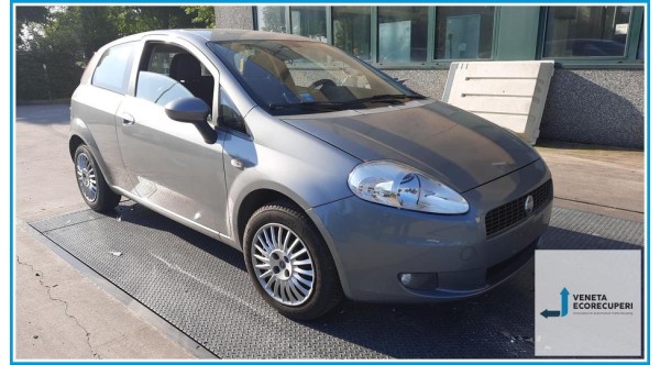 FIAT GRANDE PUNTO 2Y del 2007 parti usate e ricambi - Tipo Motore 199A4000