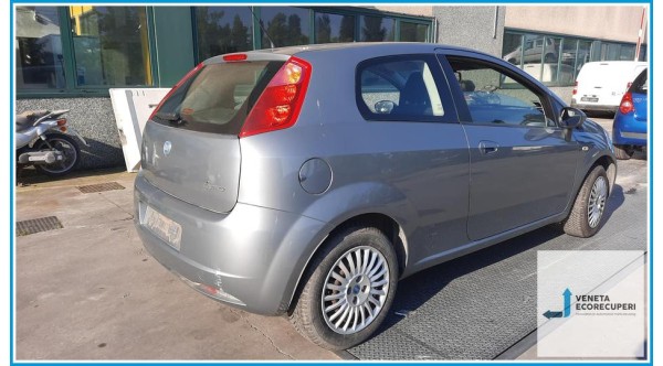 FIAT GRANDE PUNTO 2Y del 2007 parti usate e ricambi - Tipo Motore 199A4000