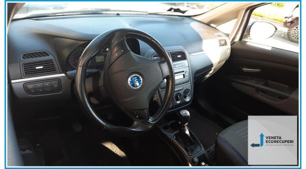 FIAT GRANDE PUNTO 2Y del 2007 parti usate e ricambi - Tipo Motore 199A4000