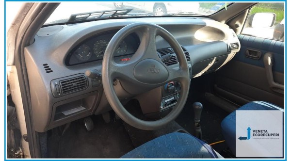 FIAT PUNTO 1a Serie  del 1998 parti usate e ricambi - Tipo Motore 176B7000