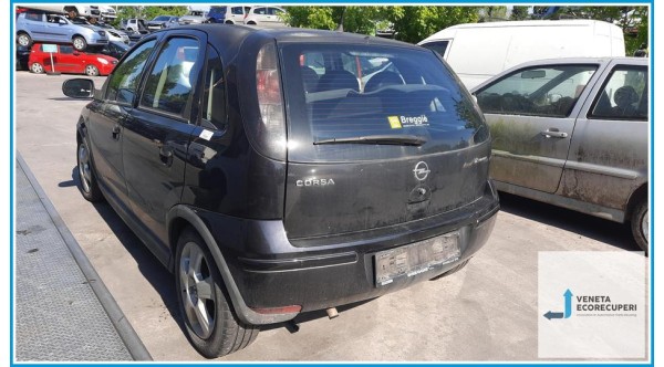 OPEL CORSA X01 del 2005 parti usate e ricambi - Tipo Motore Z12XEP