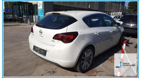 OPEL ASTRA P10 del 2010 parti usate e ricambi - Tipo Motore A17DTR