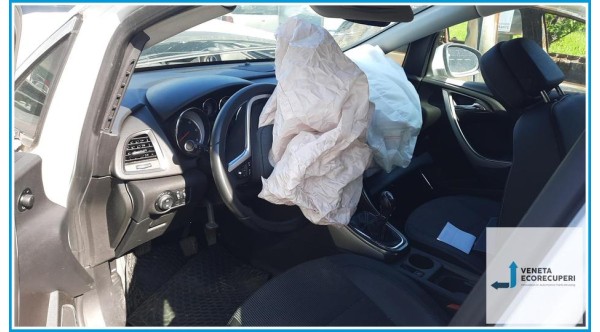 OPEL ASTRA P10 del 2010 parti usate e ricambi - Tipo Motore A17DTR