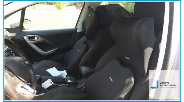 PEUGEOT 2008  del 2016 parti usate e ricambi - Tipo Motore BH02
