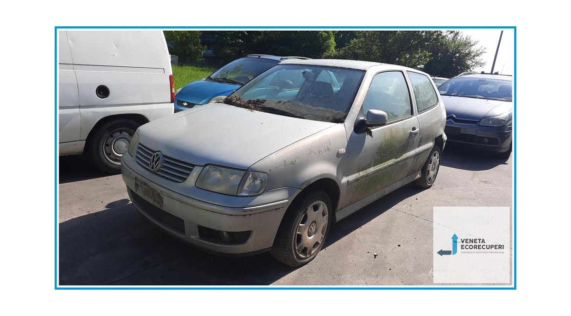 VOLKSWAGEN POLO 3a Serie  del 2000 parti usate e ricambi - Tipo Motore AKK