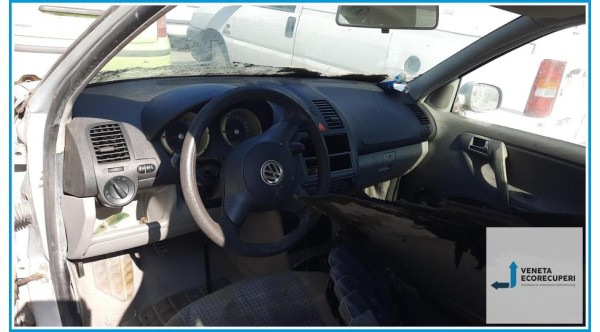 VOLKSWAGEN POLO 3a Serie  del 2000 parti usate e ricambi - Tipo Motore AKK