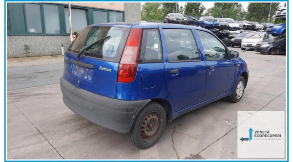 FIAT PUNTO 1a Serie  del 1997 parti usate e ricambi - Tipo Motore 176B2000