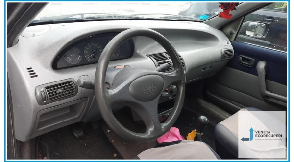 FIAT PUNTO 1a Serie  del 1997 parti usate e ricambi - Tipo Motore 176B2000