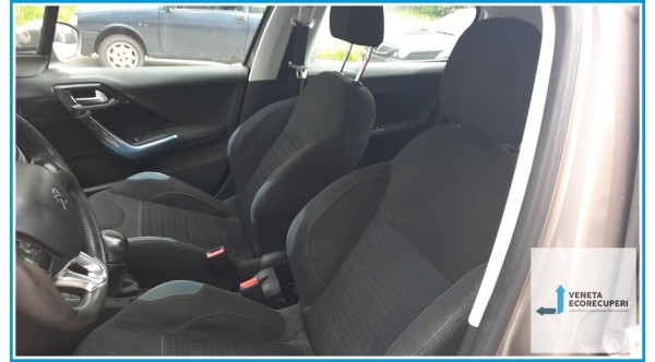 PEUGEOT 208  del 2012 parti usate e ricambi - Tipo Motore 8H01