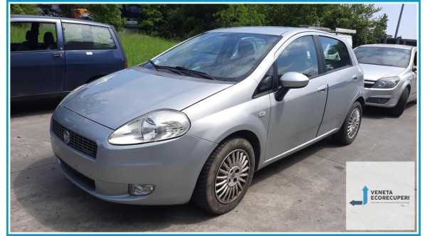 FIAT GRANDE PUNTO 2Y del 2007 parti usate e ricambi - Tipo Motore 199A3000