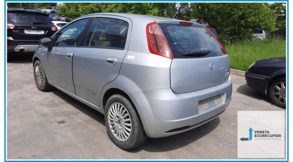 FIAT GRANDE PUNTO 2Y del 2007 parti usate e ricambi - Tipo Motore 199A3000