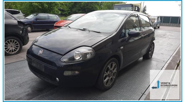 FIAT PUNTO 6U del 2013 parti usate e ricambi - Tipo Motore 199B4000