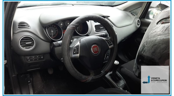 FIAT PUNTO 6U del 2013 parti usate e ricambi - Tipo Motore 199B4000