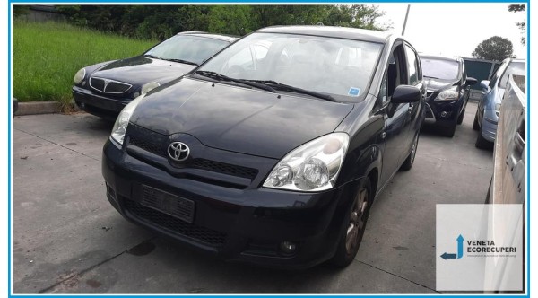 TOYOTA COROLLA VERSO  del 2006 parti usate e ricambi - Tipo Motore 2ADFTV