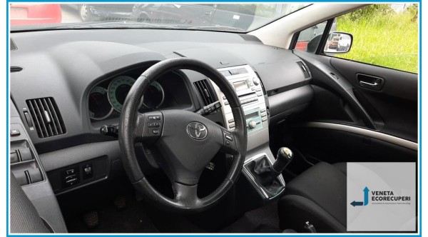 TOYOTA COROLLA VERSO  del 2006 parti usate e ricambi - Tipo Motore 2ADFTV