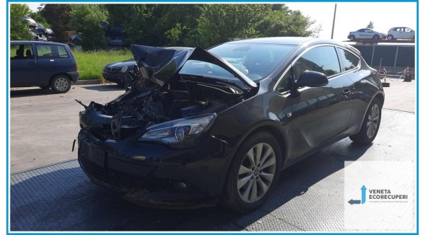 OPEL ASTRA P10 del 2012 parti usate e ricambi - Tipo Motore A17DTS