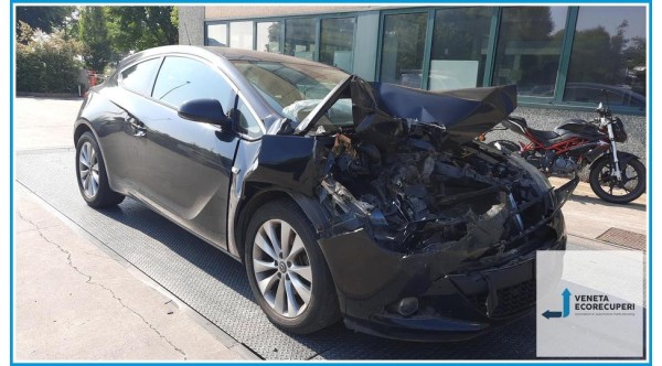OPEL ASTRA P10 del 2012 parti usate e ricambi - Tipo Motore A17DTS