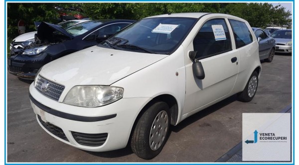 FIAT PUNTO CLASSIC 2U del 2009 parti usate e ricambi - Tipo Motore 188A4000