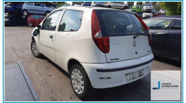 FIAT PUNTO CLASSIC 2U del 2009 parti usate e ricambi - Tipo Motore 188A4000