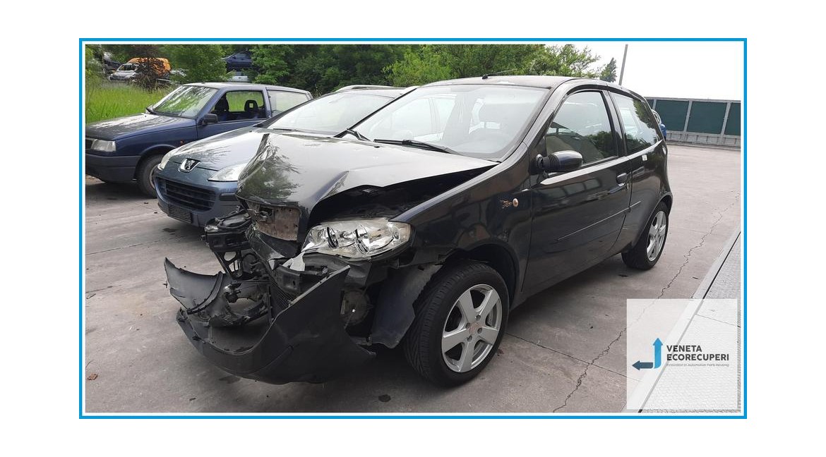 FIAT PUNTO 2U del 2005 parti usate e ricambi - Tipo Motore 188A4000