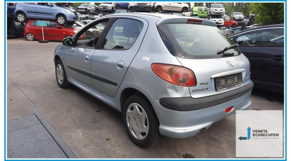 PEUGEOT 206  del 2003 parti usate e ricambi - Tipo Motore HFX