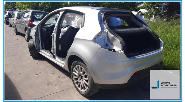 FIAT BRAVO 3L del 2009 parti usate e ricambi - Tipo Motore 198A2000
